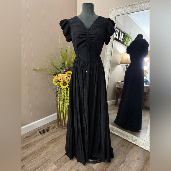 Entro • Ruffle Sleeve Cut Out Maxi Dress - Picture 1 of 15